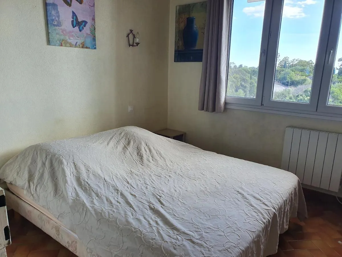 Homestay L'Escapade Apartment Rayol-Canadel-sur-Mer
