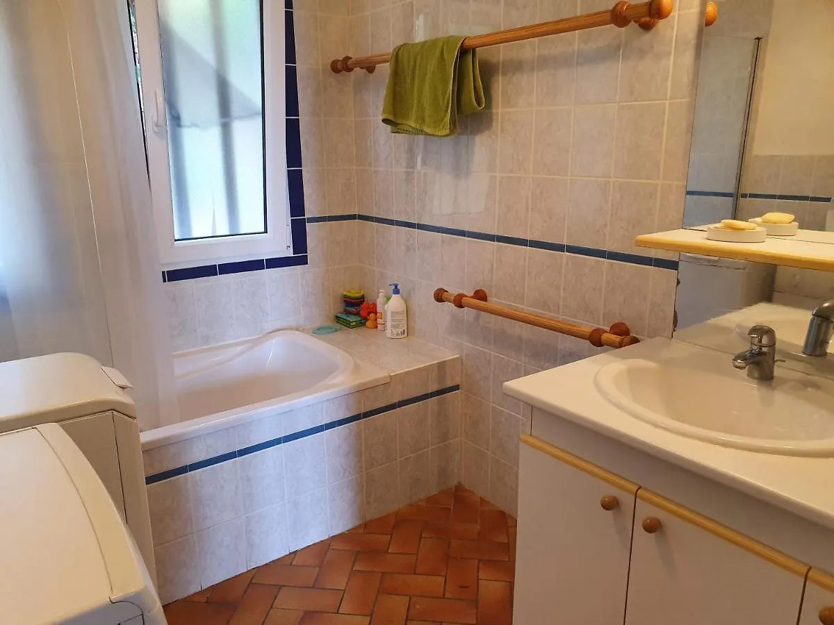 Homestay L'Escapade Apartment Rayol-Canadel-sur-Mer