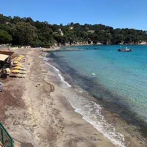 - Résidence Le Paradou Le Rayol-Canadel-sur-Mer